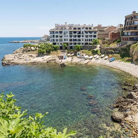 Holiday Adela * L' Escala